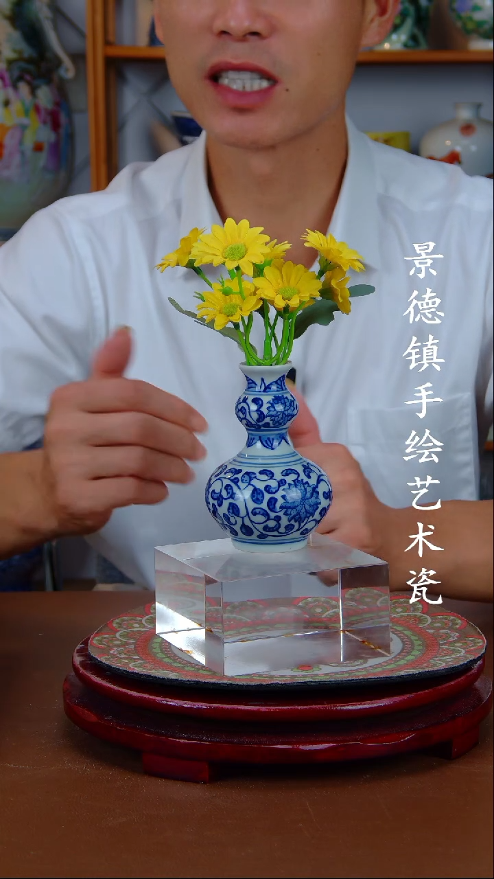 现代景德镇手工手绘陶瓷摆件11