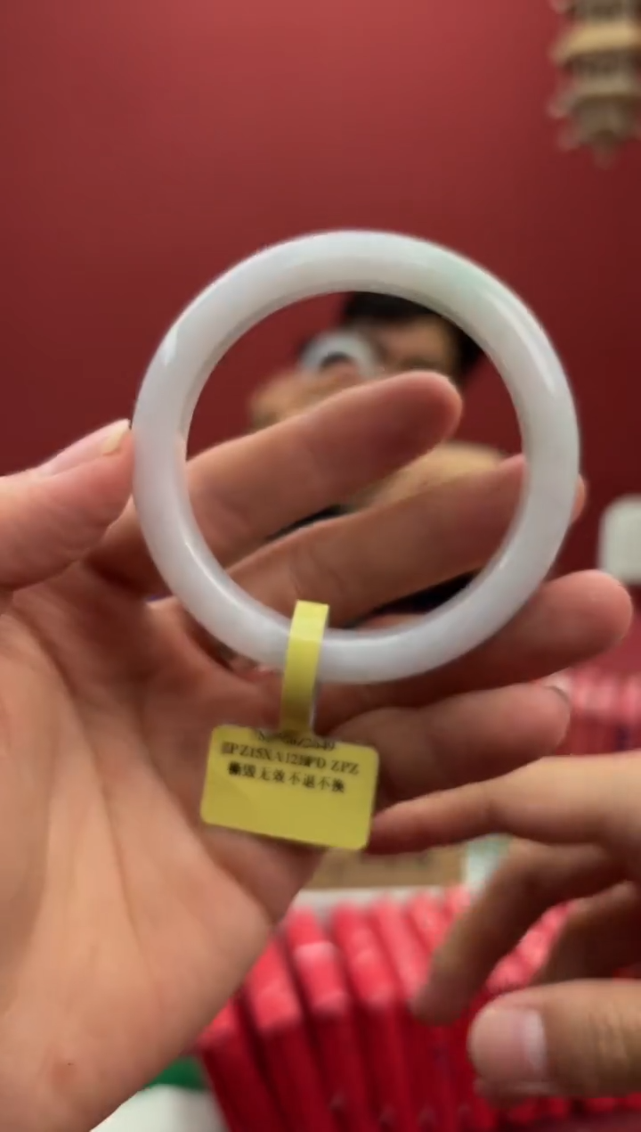 【闪购商品】翡翠手镯未镶嵌6手镯