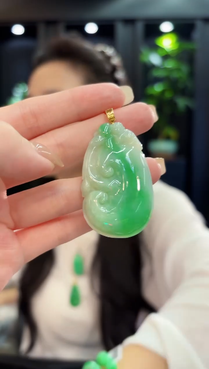 吊坠(不含链)18K金镶嵌翡翠 缅料A货/支持复检/一件