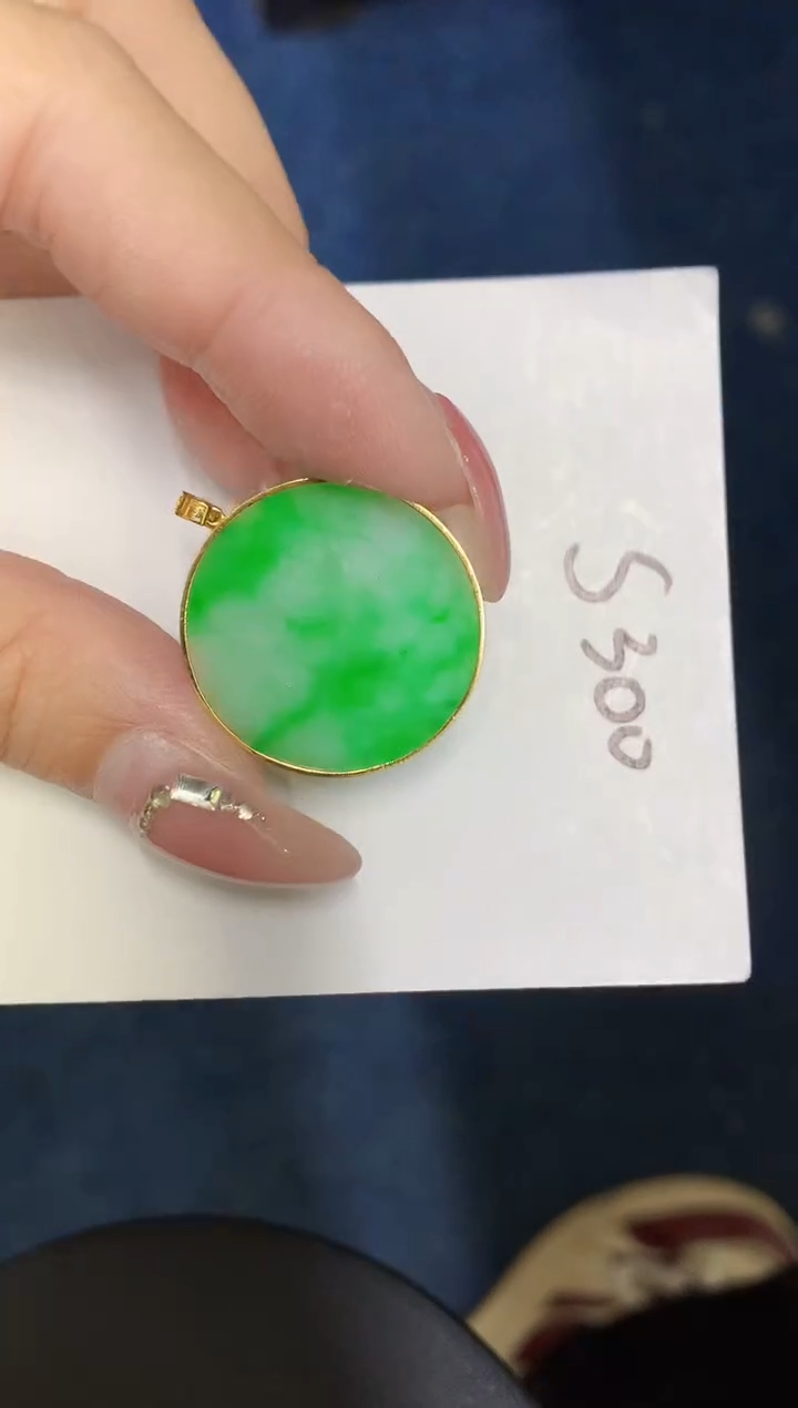 【闪购商品】翡翠颈饰18K金镶嵌000000000000