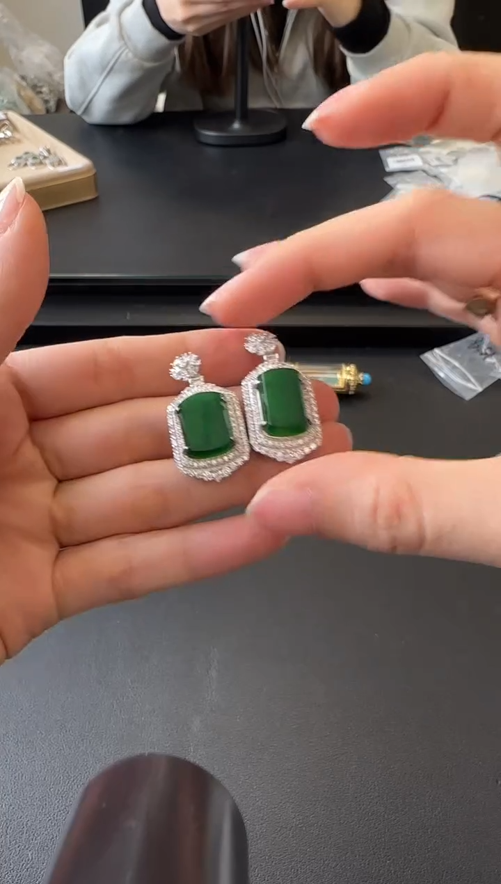 【闪购商品】翡翠吊坠(不含链)银S925镶嵌多样性发其一没有鉴赏期