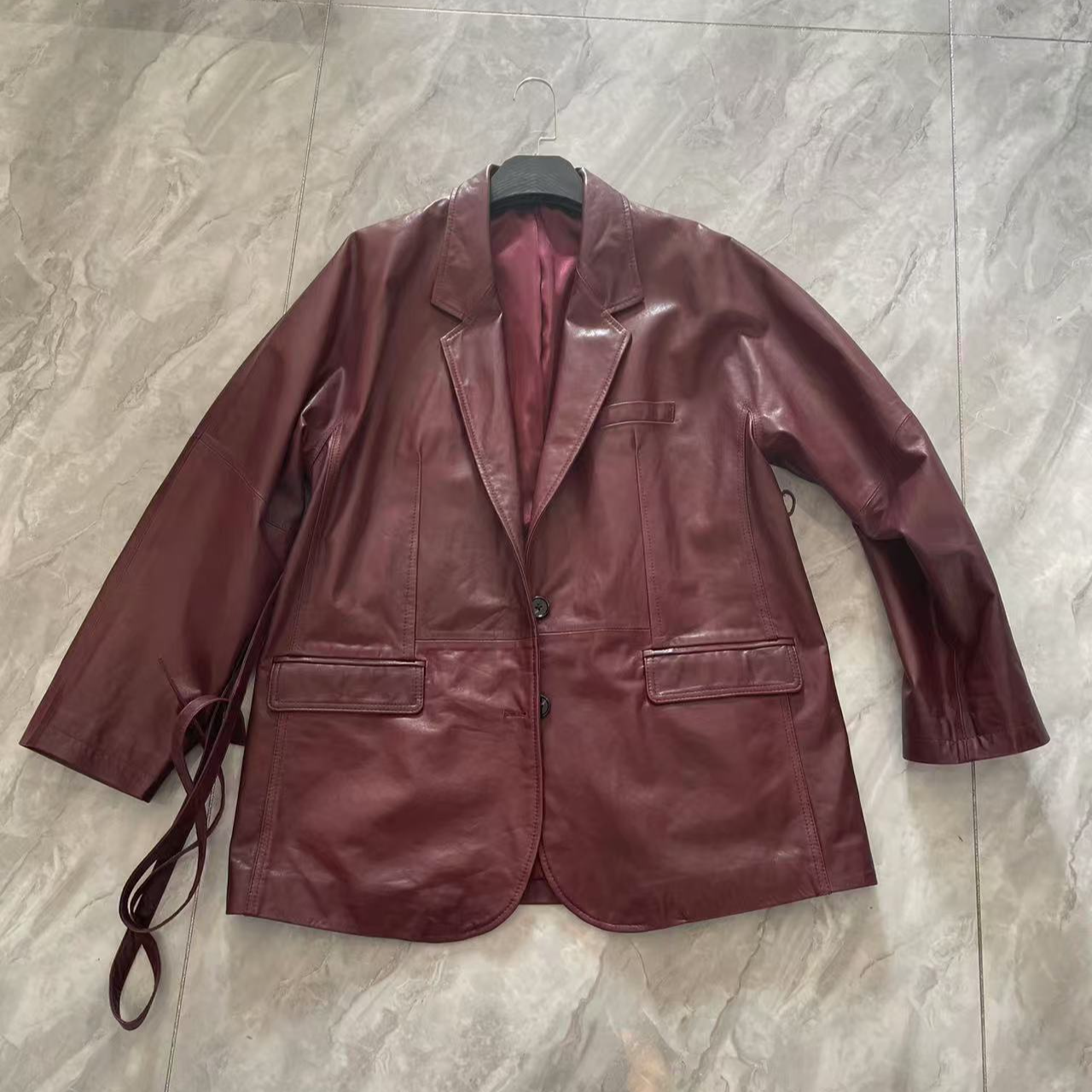 2025新款真皮油蜡皮女装西服高级
