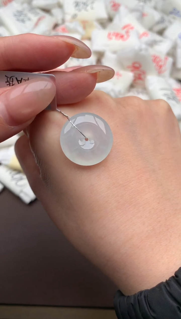 【闪购商品】翡翠颈饰未镶嵌一