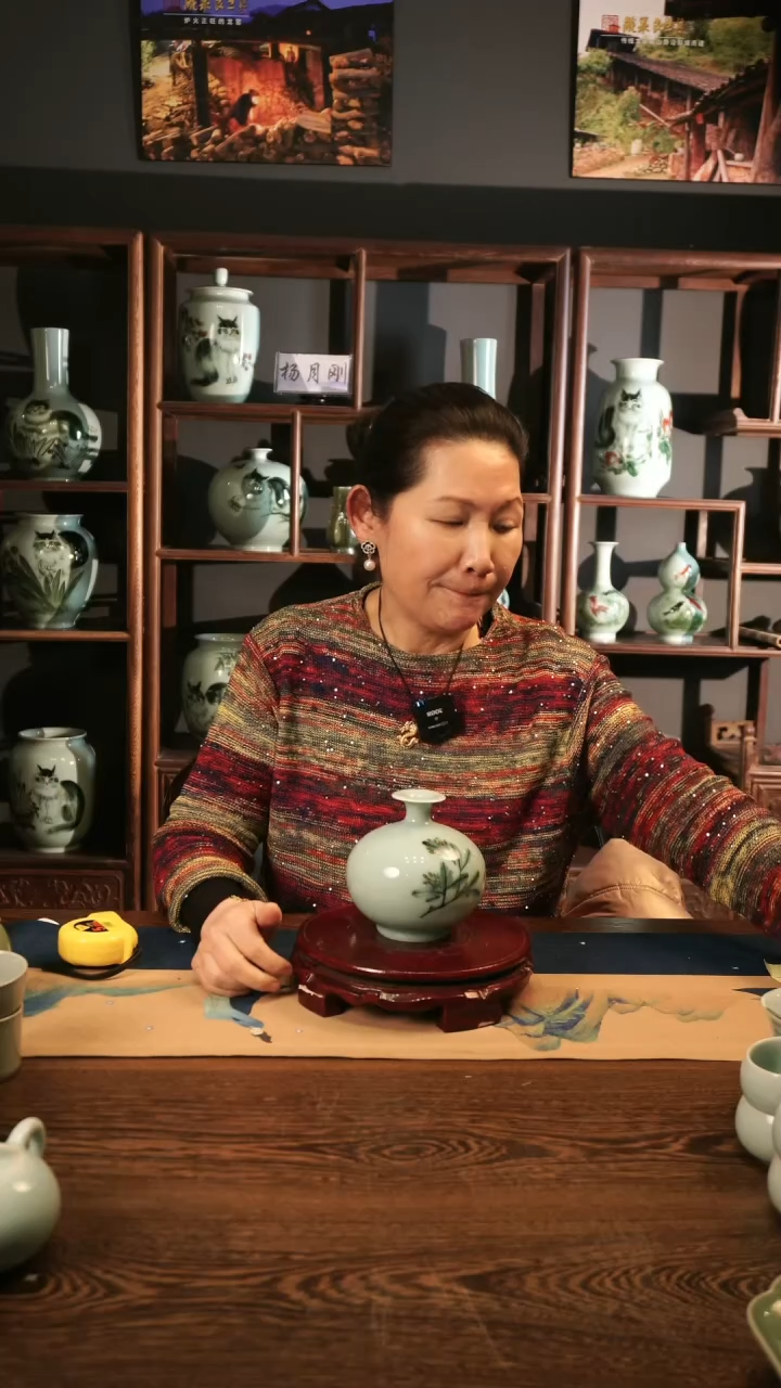 【闪购商品】釉中彩 桂花画 小果瓶B