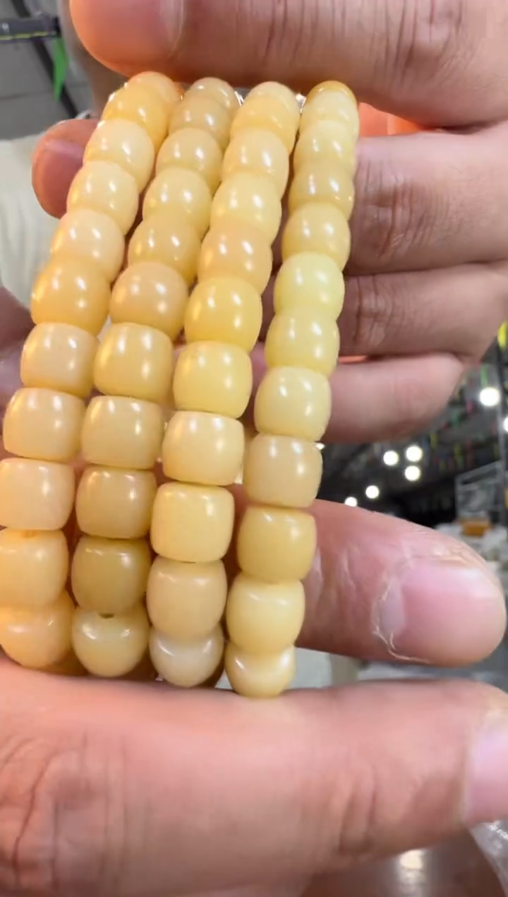 菩提根/象牙果手串H10实物为准