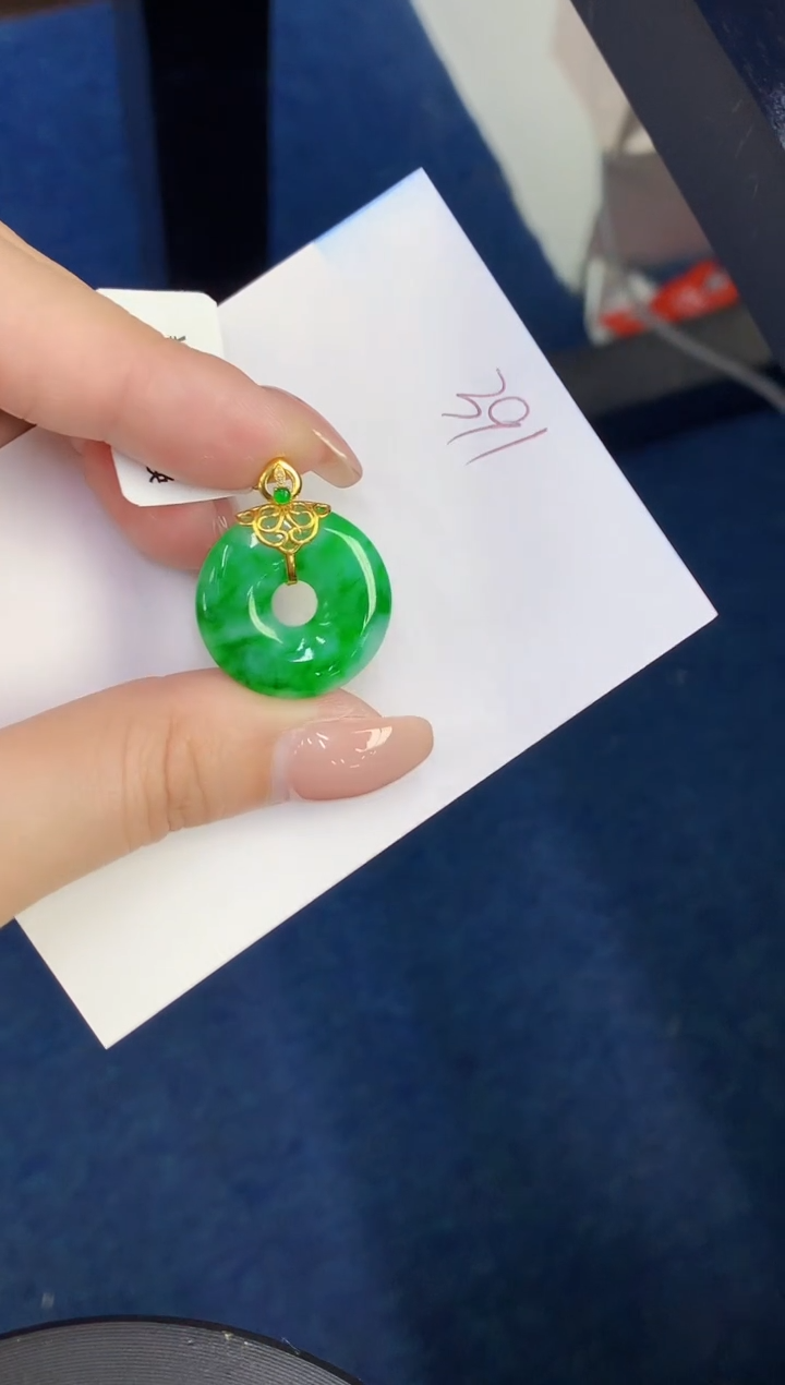 【闪购商品】翡翠18K金镶嵌颈饰0000000000