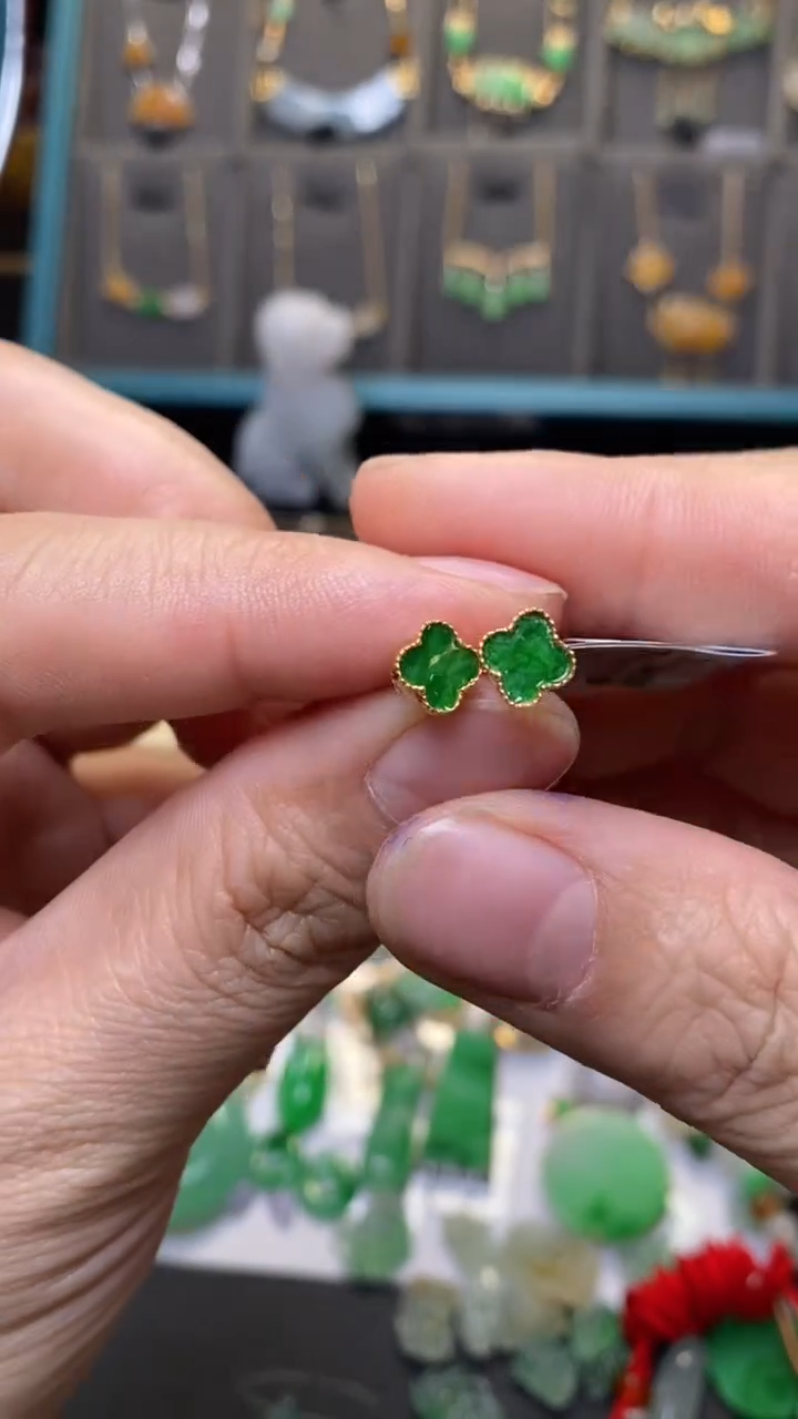 颈饰18K金镶嵌翡翠40278