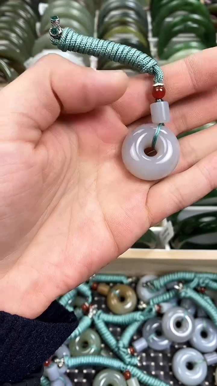 【闪购商品】和田玉手镯未镶嵌1