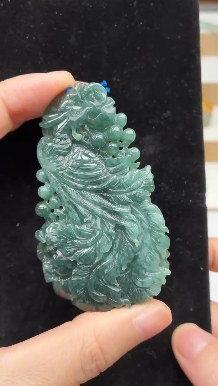 颈饰未镶嵌翡翠牌子