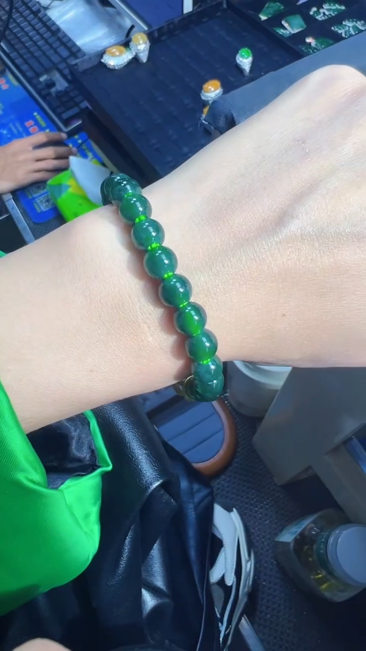 【闪购商品】定制翡翠未镶嵌手链商品多样性发货1