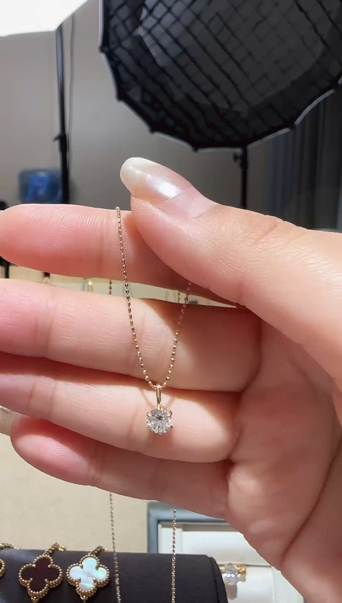 18K金镶嵌吊坠实验室培育钻石木****250分吊坠