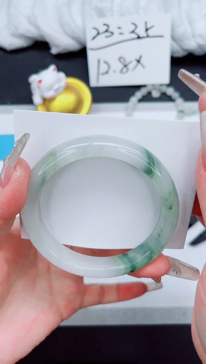 【闪购商品】石英质玉手镯未镶嵌04-60.1