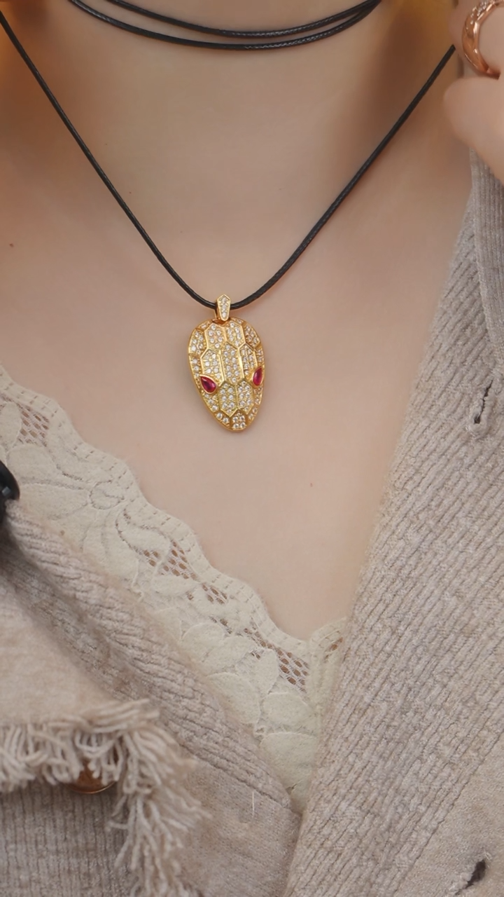 【闪购商品】玛瑙/玉髓项链18K金镶嵌蛇头