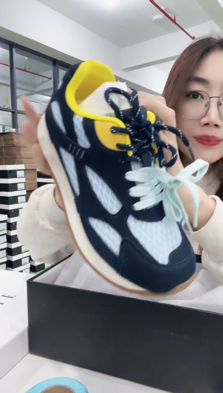 妮妮严选女鞋39码