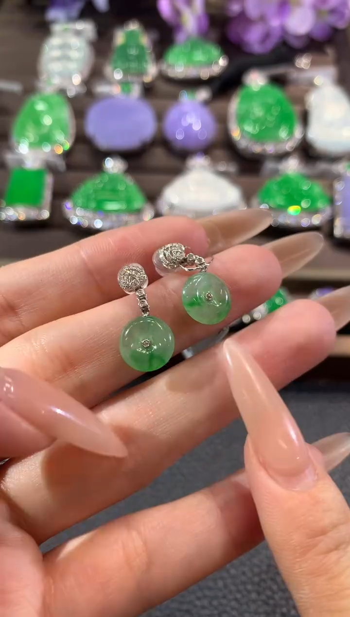 18K金镶嵌翡翠耳饰C9