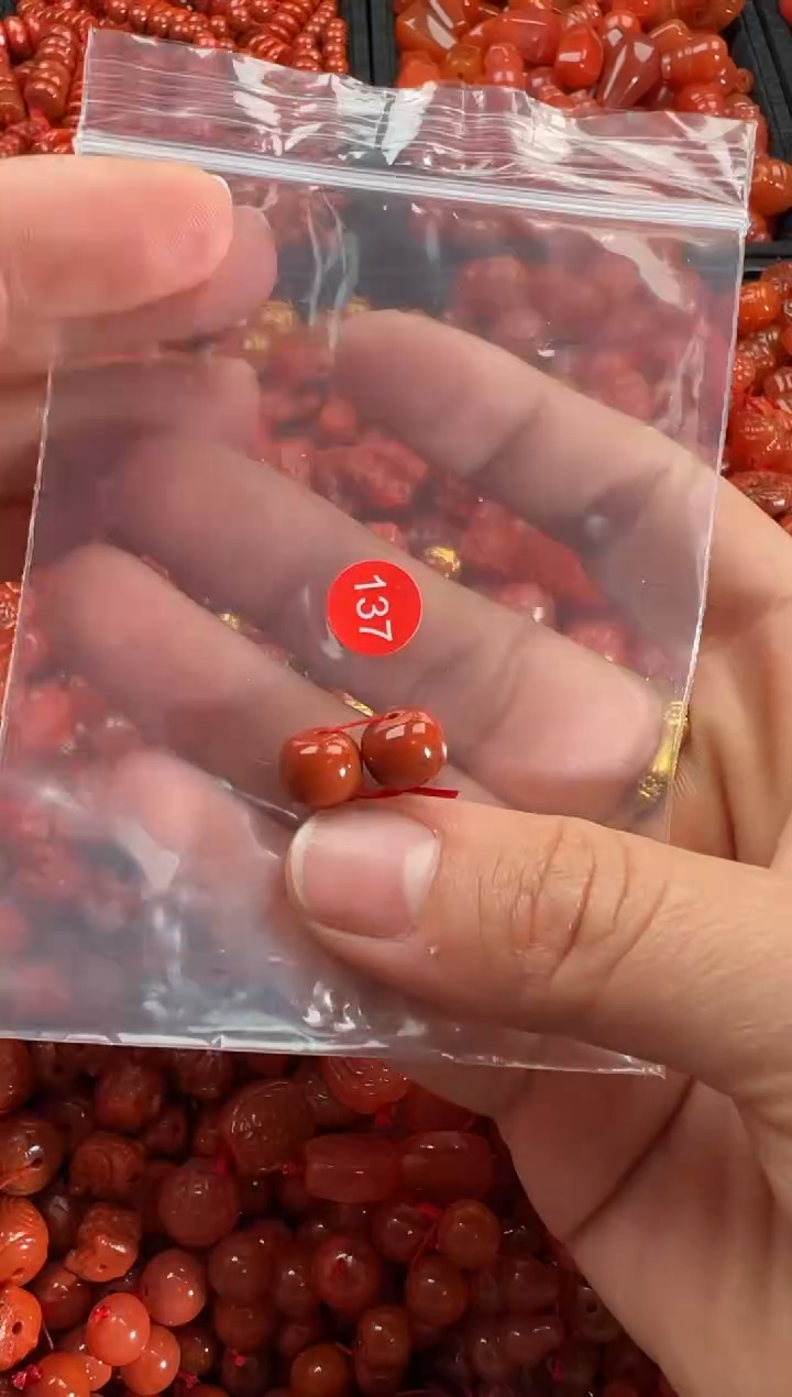 【闪购商品】南红玛瑙颈饰未镶嵌1