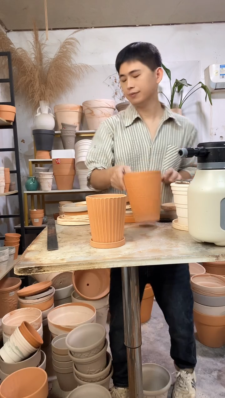 11*13红陶竖纹 1盆1托