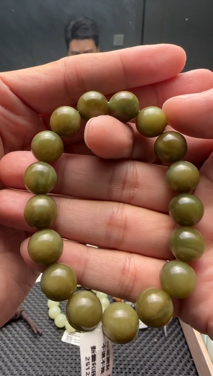未镶嵌手串和田玉黑羊洞碧玉手串卡12