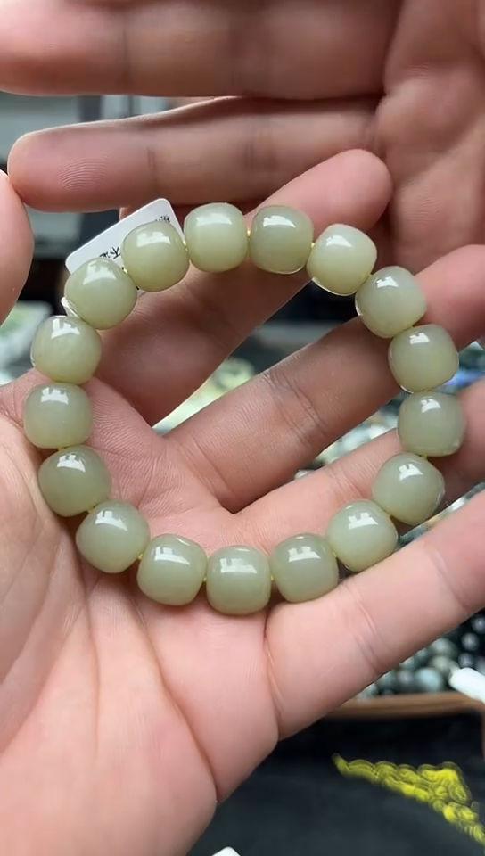 未镶嵌手串和田玉新疆若羌黄口13