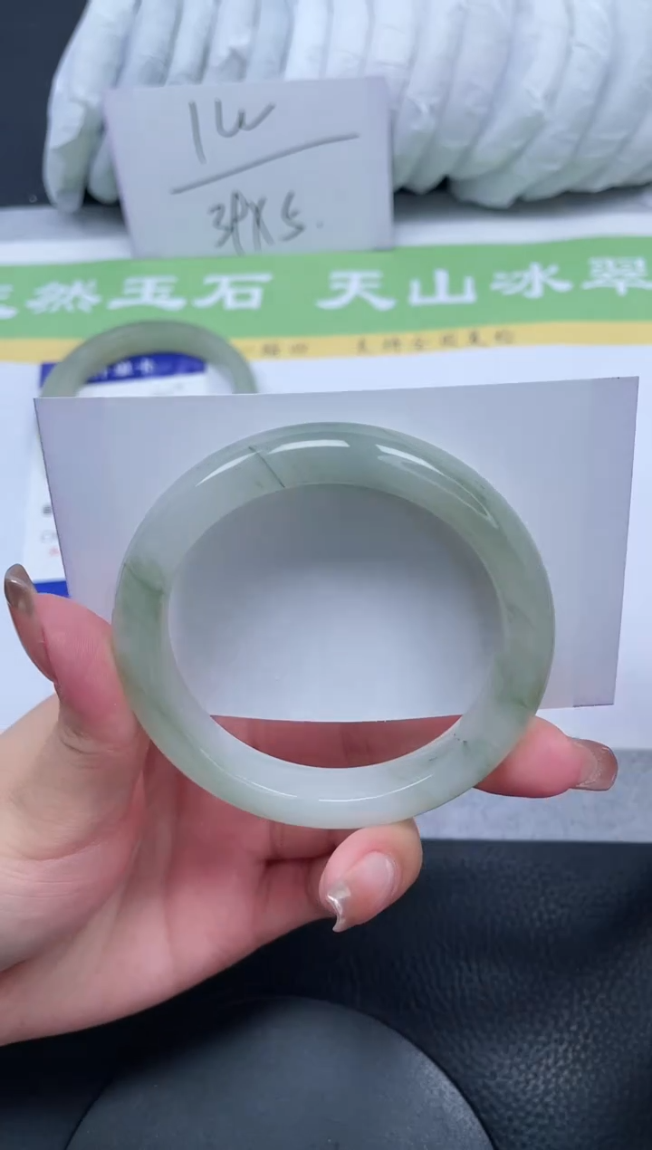 【闪购商品】石英质玉手镯未镶嵌A304-56+