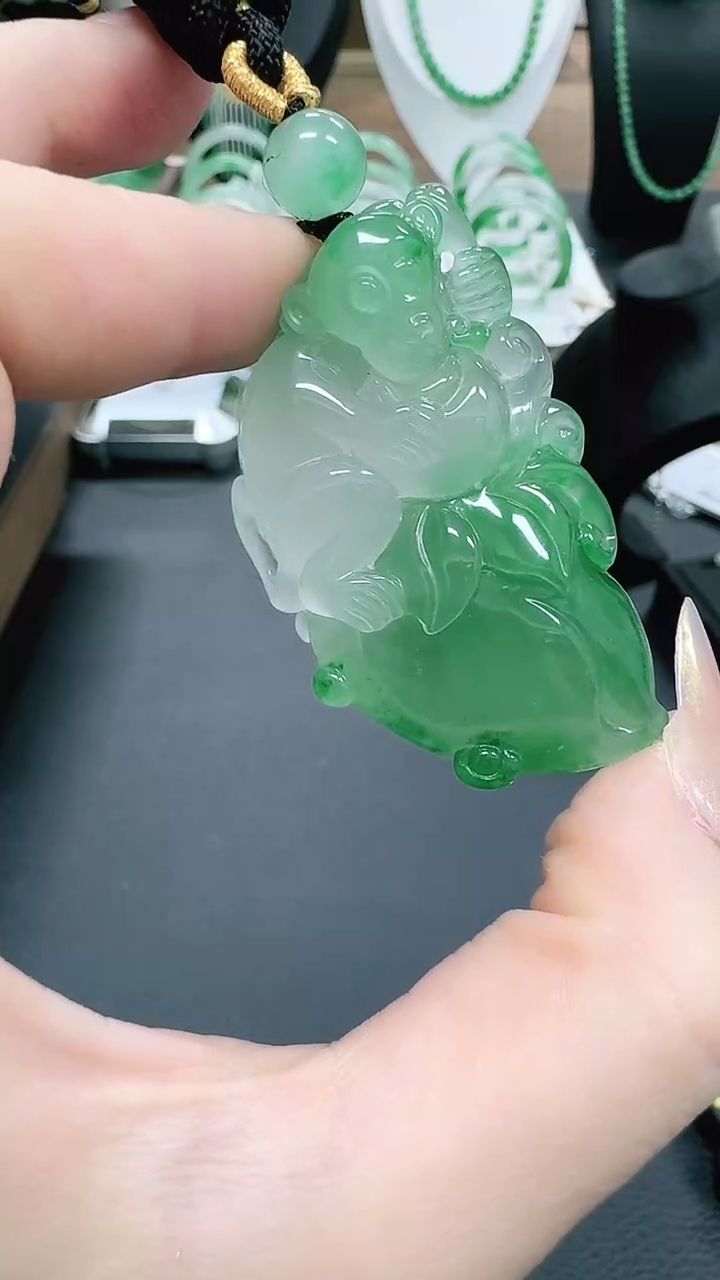 未镶嵌1石英质玉（非洲翠）/6855