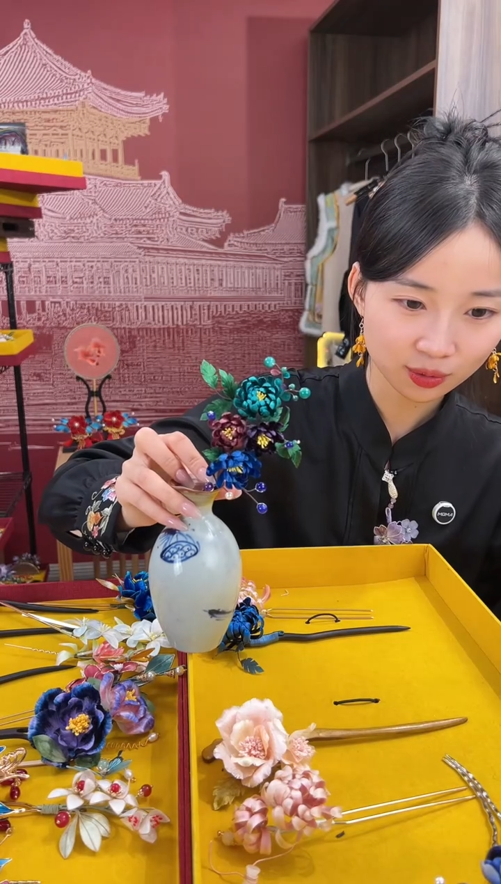 【闪购商品】刺绣非遗绒花（发饰）