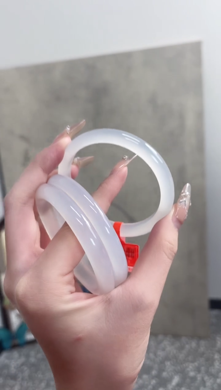 【闪购商品】玛瑙/玉髓手镯未镶嵌57-58圈需要包容发一只