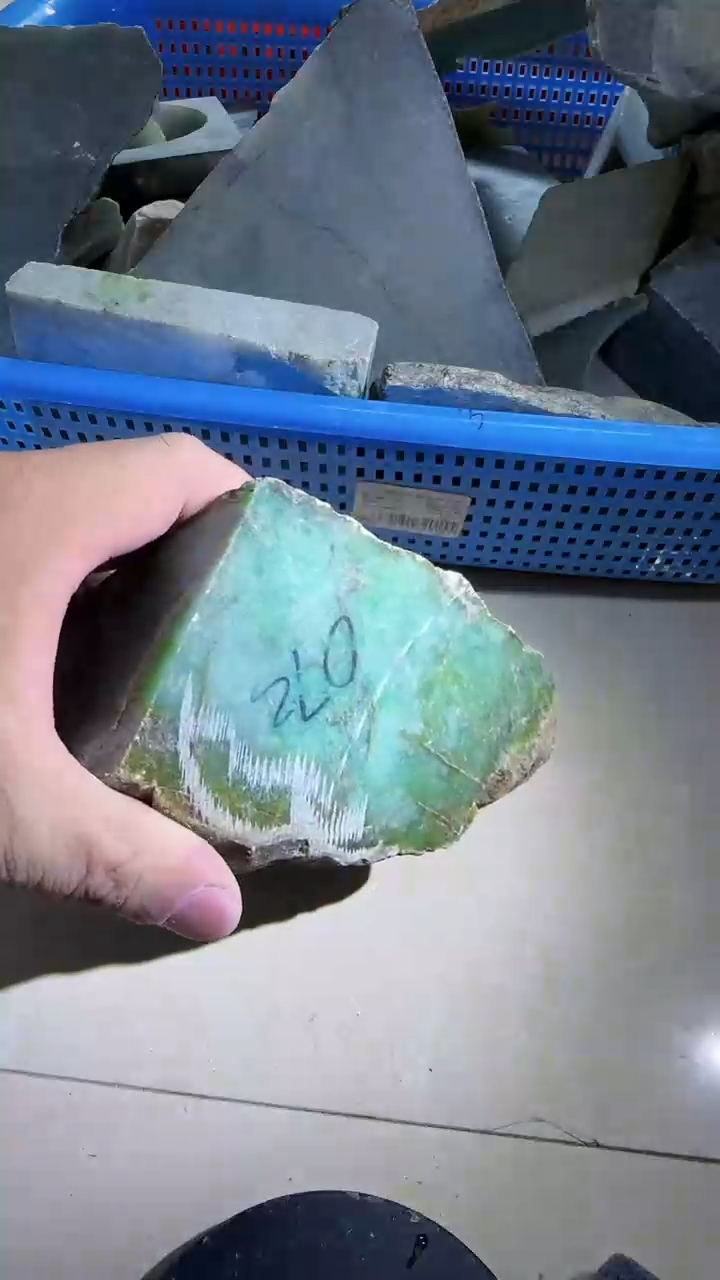 【闪购商品】翡翠颈饰未镶嵌192天然翡翠