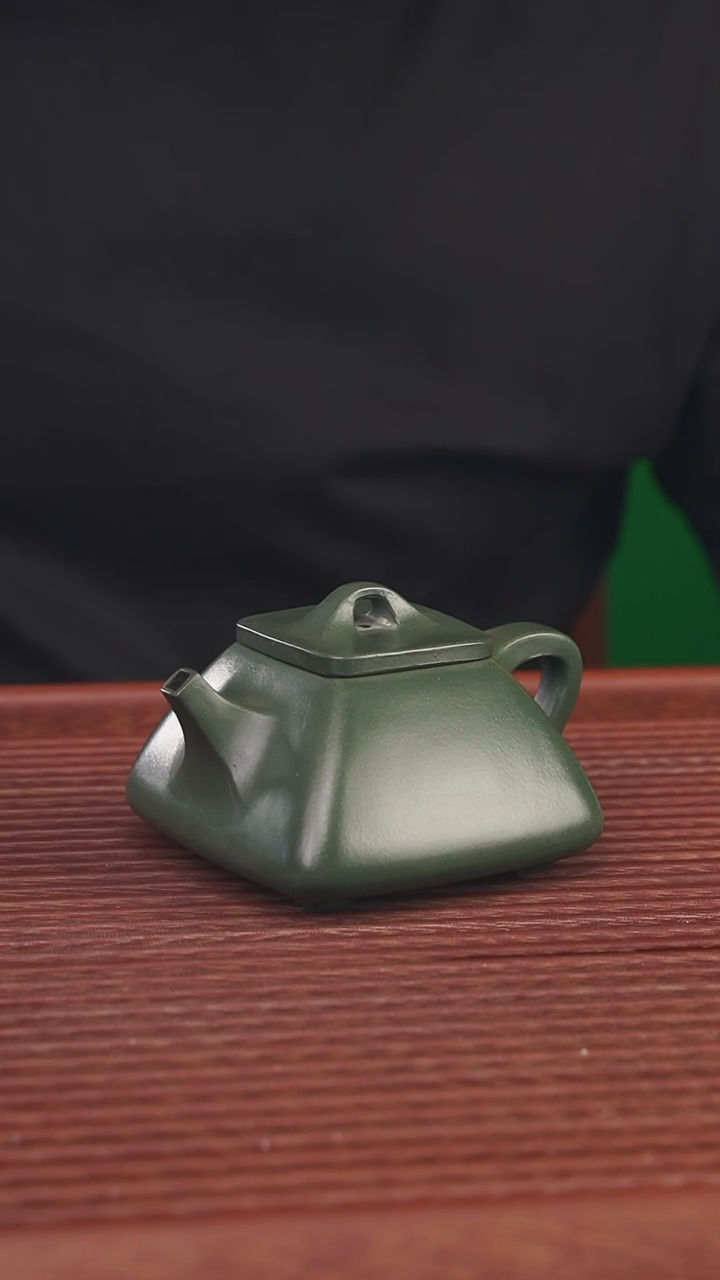 茶壶紫砂180cc顾氏手工紫砂壶