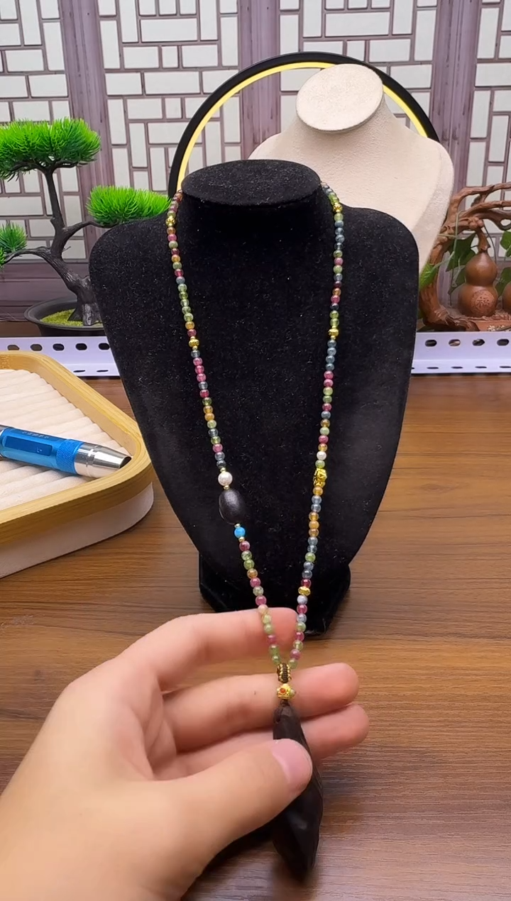 颈饰14K金镶嵌碧玺L15       