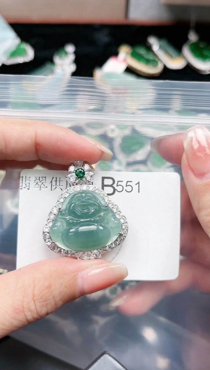 【闪购商品】翡翠颈饰未镶嵌551赠皮绳