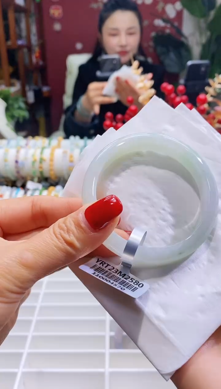 【闪购商品】翡翠手镯未镶嵌78圈口5354/11.6*7.2