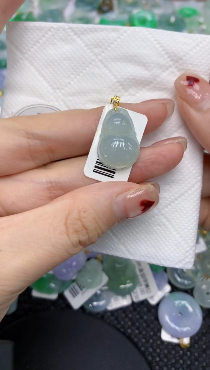 翡翠未镶嵌颈饰1111111