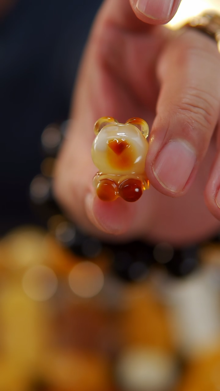 【闪购商品】蜜蜡颈饰未镶嵌大头熊