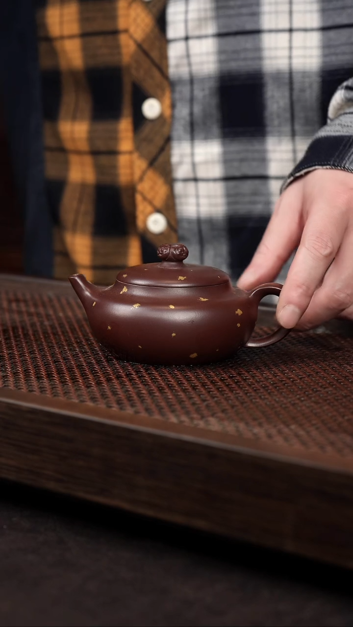 【闪购商品】紫砂茶壶红中泥洒金扁玉