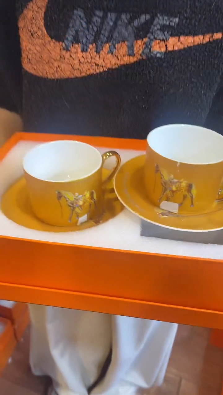 杯鸿辉家品牌瓷器，京东包邮！