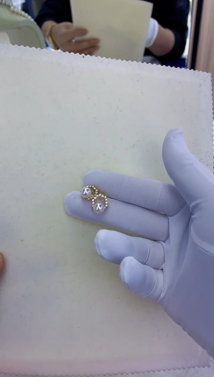 银S925镶嵌饰品海水珍珠金色宋慧乔耳饰