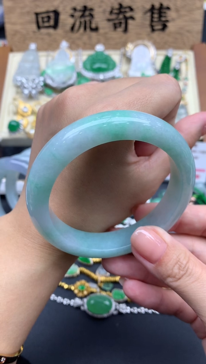 【闪购商品】翡翠手镯未镶嵌235-中国好珍宝