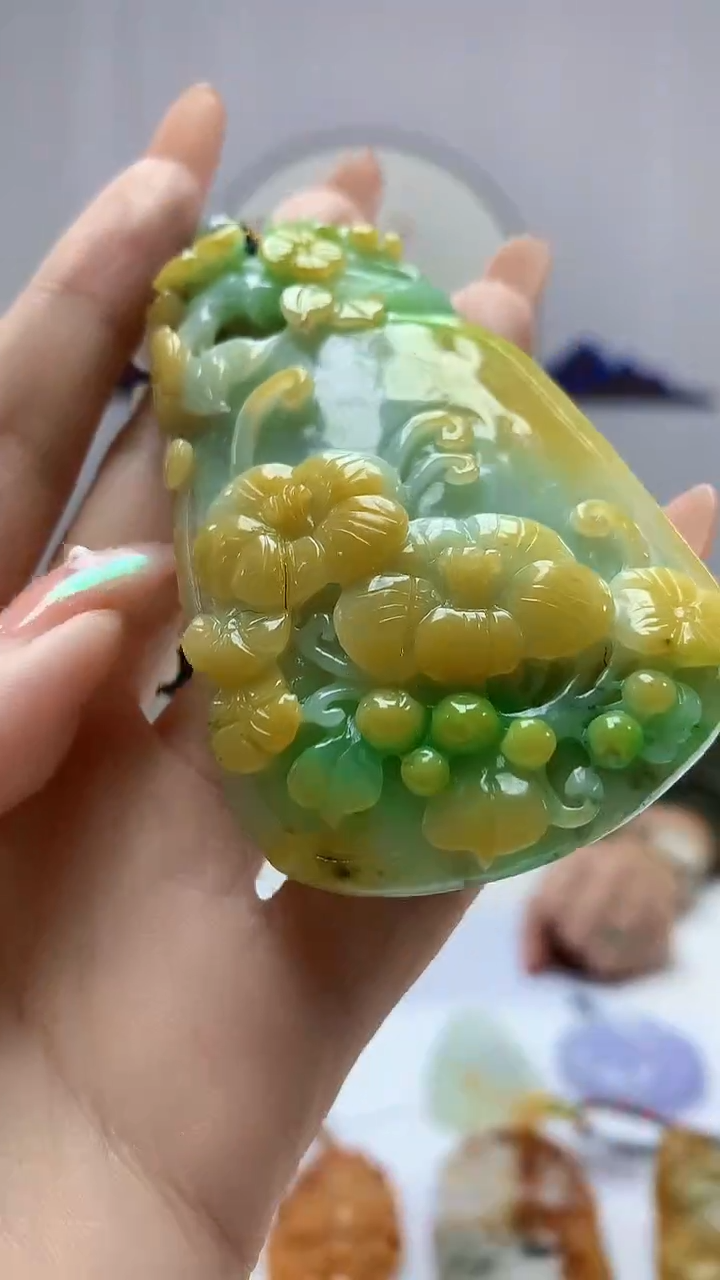 【闪购商品】定制翡翠未镶嵌5152DD-毛货挂件123