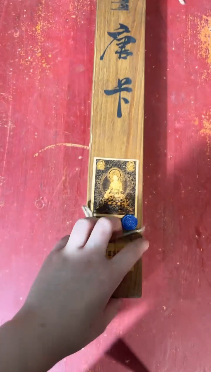 卷轴画龙妹的唐卡tk16