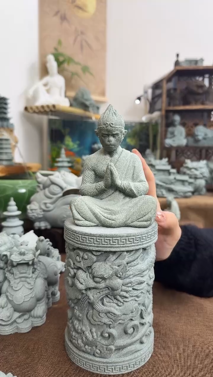 石材青砂石龙柱15加悟空双手合十