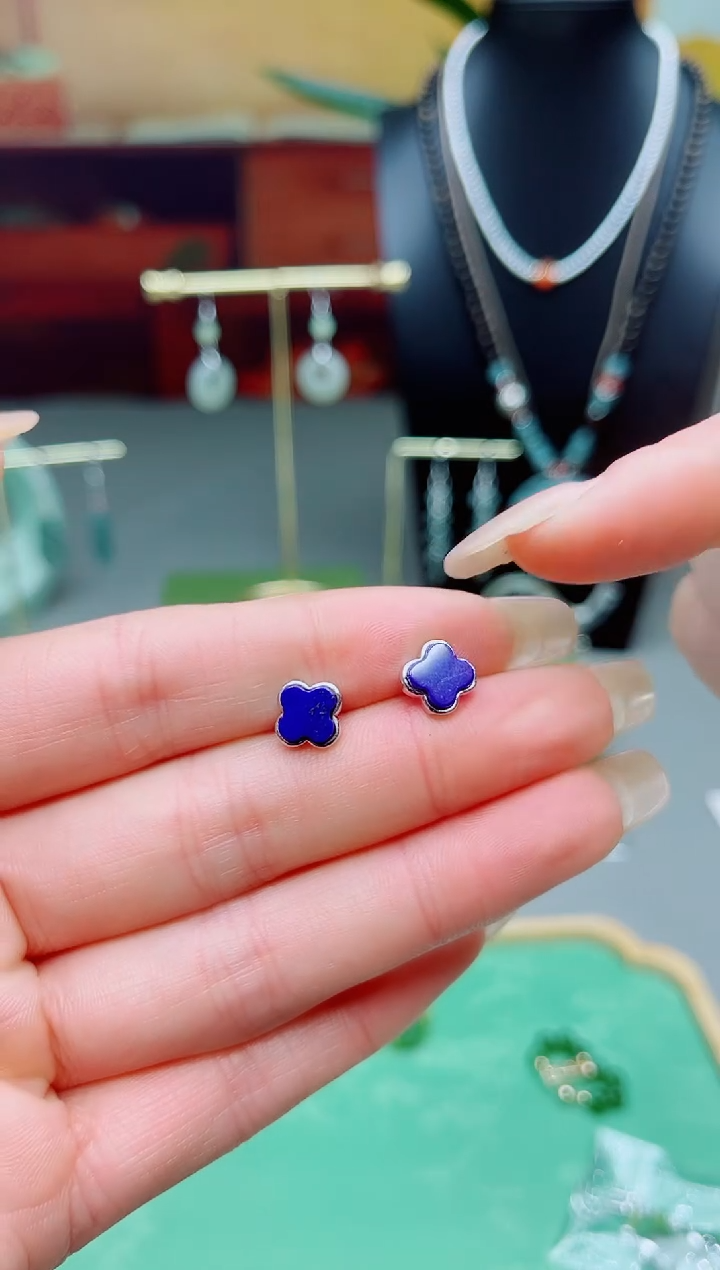 银S925镶嵌青金石耳钉四叶草