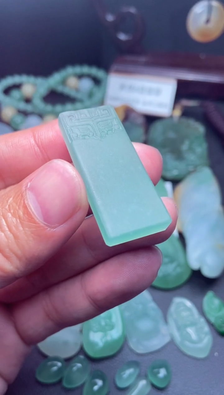 未镶嵌定制翡翠a货翡翠