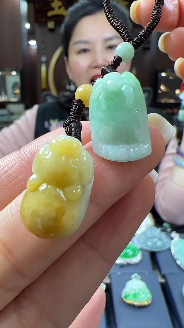 【闪购商品】翡翠挂件未镶嵌 包挂