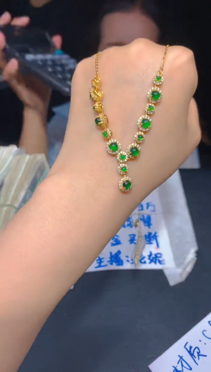 【闪购商品】定制翡翠未镶嵌35多样性发货（发其一）