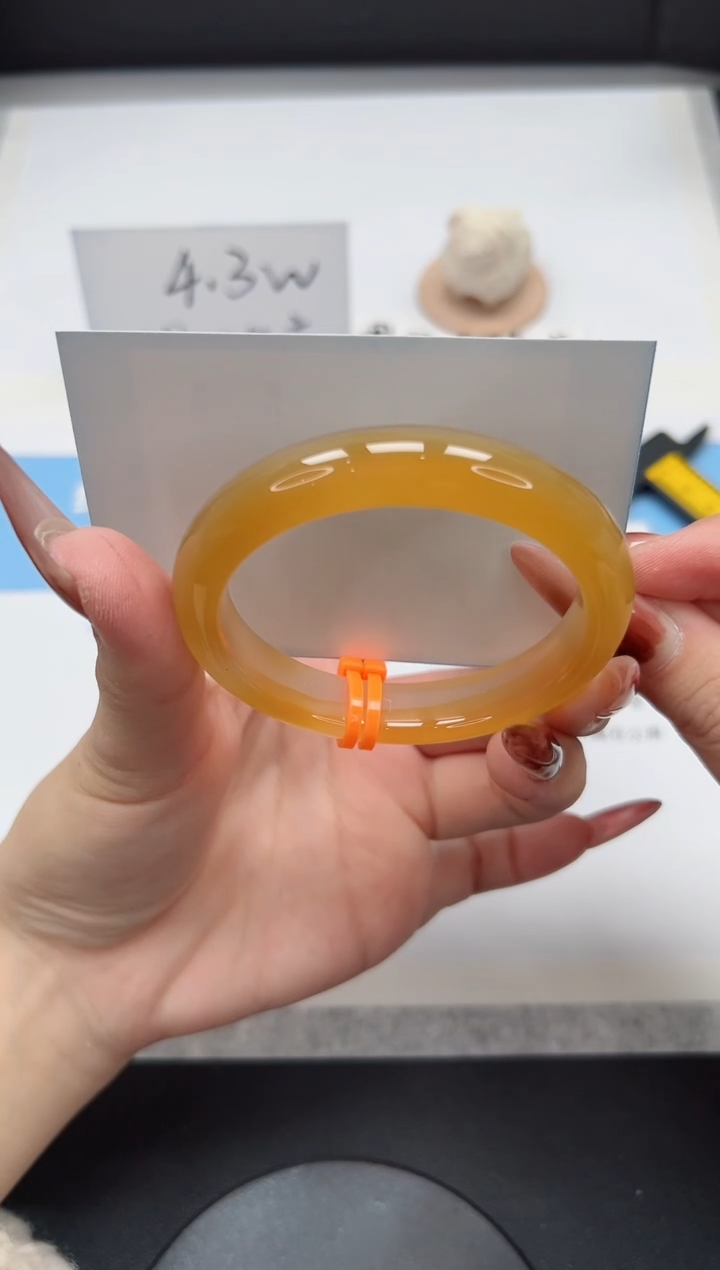 【闪购商品】玛瑙/玉髓手镯未镶嵌135/香槟55.5