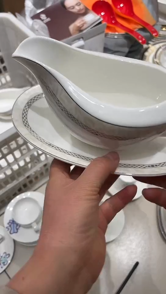 瓷大汁船1套隆达骨瓷