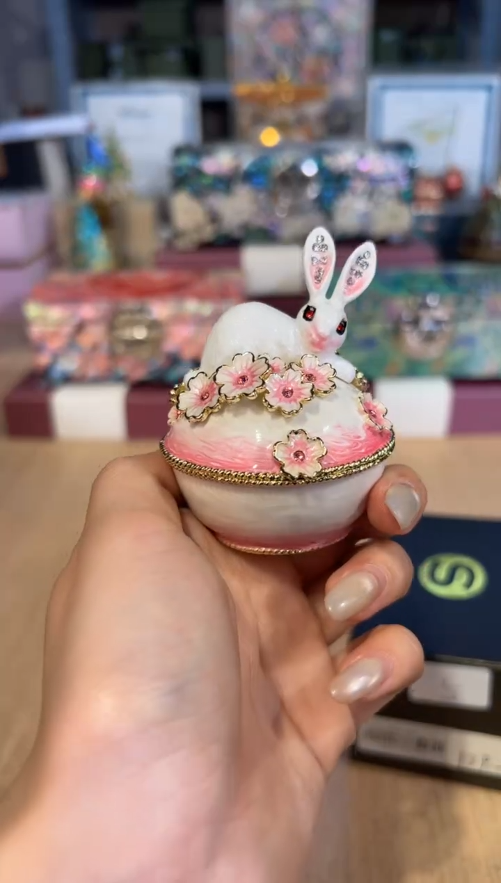 【闪购商品】杯323粉色樱花兔盒        