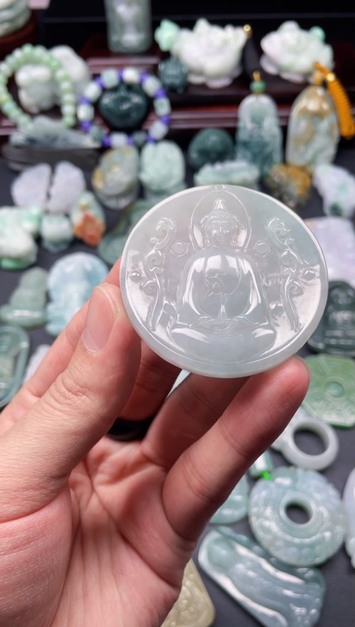 颈饰未镶嵌翡翠22  天然翡翠a货  素衣观音