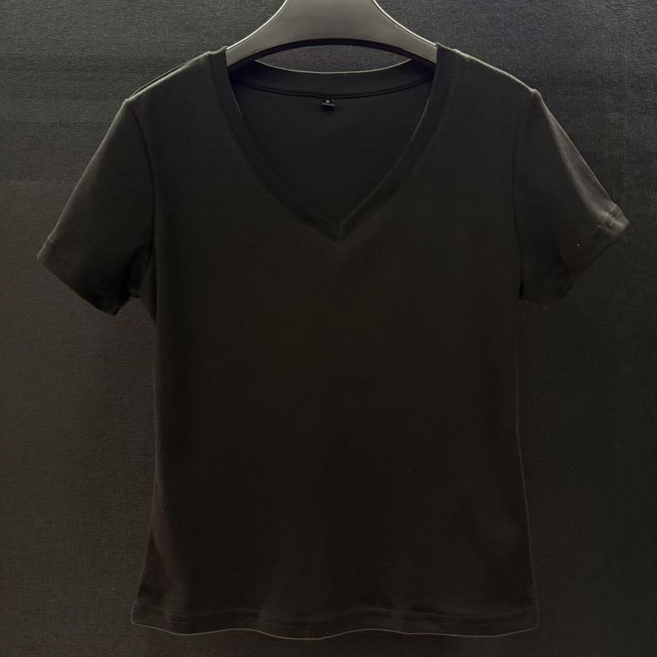 气质百搭时尚夏季黑色V领舒适常规型女装T恤1-TX-01